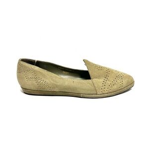 Vintage 1970s women's sage green suede slip on loafers